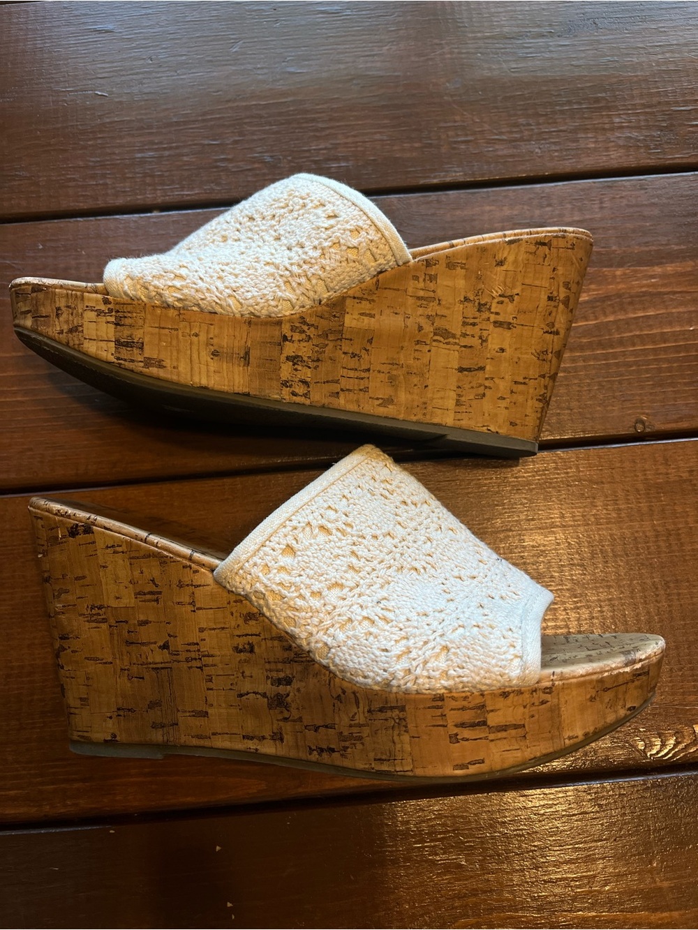 Lace wedges size 8